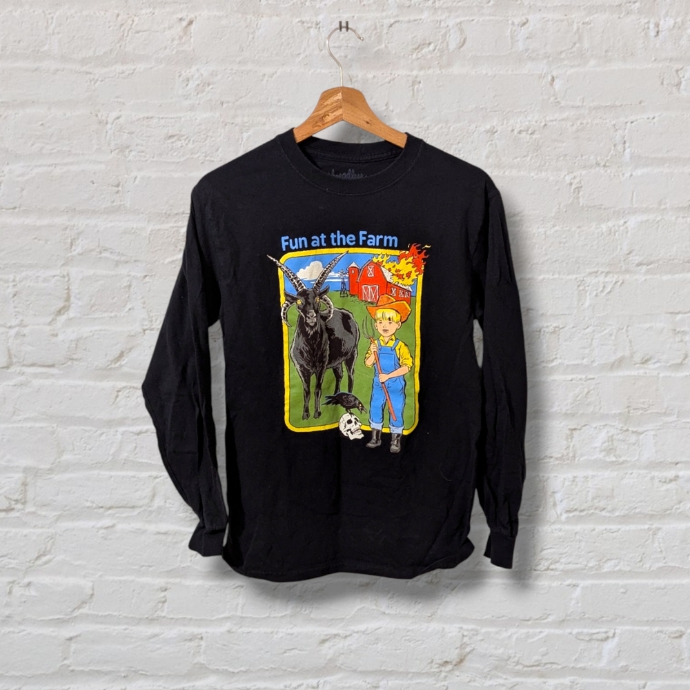 Fun At The Farm | Threadless Long Sleeve Shirt Size S  Graphic Logo Front Black